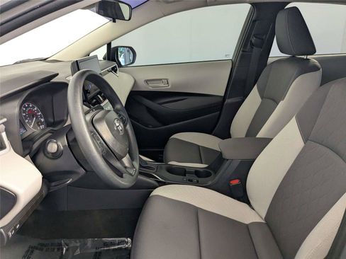 Certified 2025 Toyota Corolla LE FWD image 9