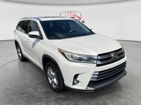 Used 2017 Toyota Highlander Limited FWD image 8