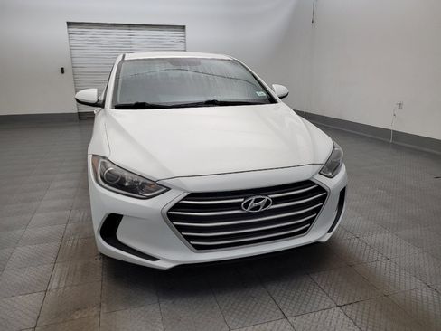 Used 2017 Hyundai Elantra SE FWD image 14