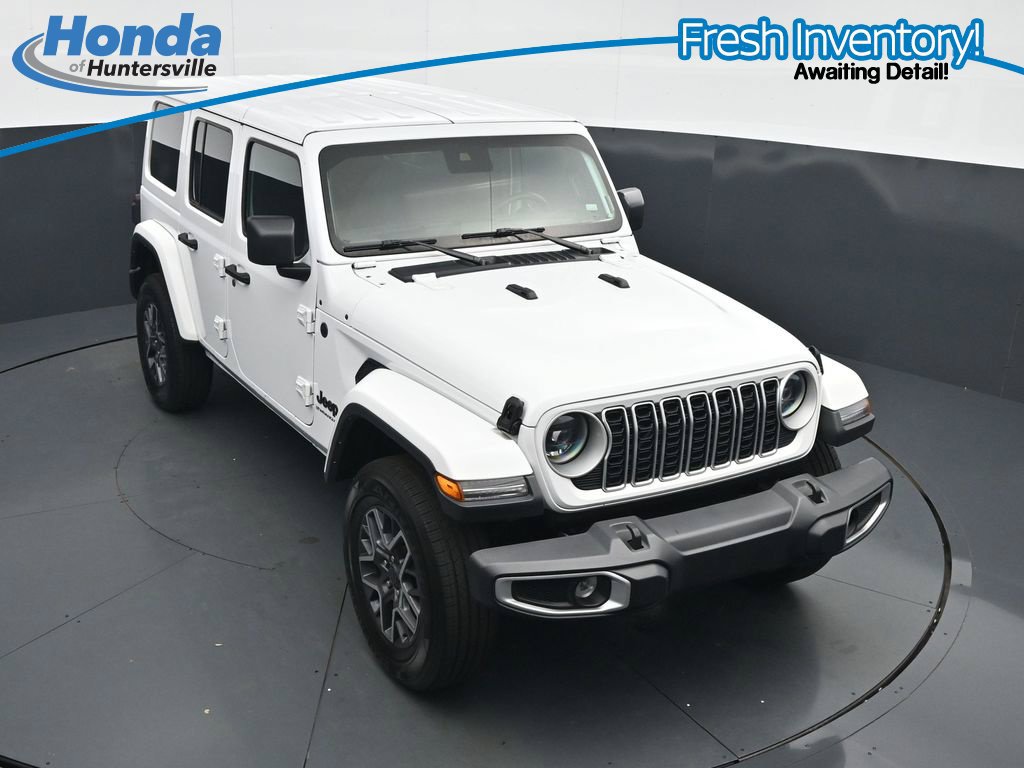 Used 2025 Jeep Wrangler Unlimited Sahara AWD/4WD image 18