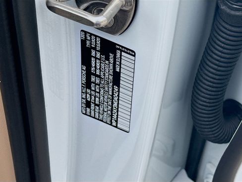 Used 2021 Porsche Cayenne AWD/4WD image 38