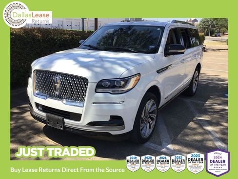 Used 2023 Lincoln Navigator Reserve AWD/4WD image 1