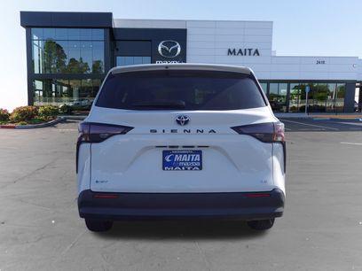 Used 2025 Toyota Sienna LE