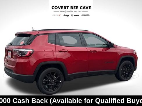New 2026 Jeep Compass Latitude image 10