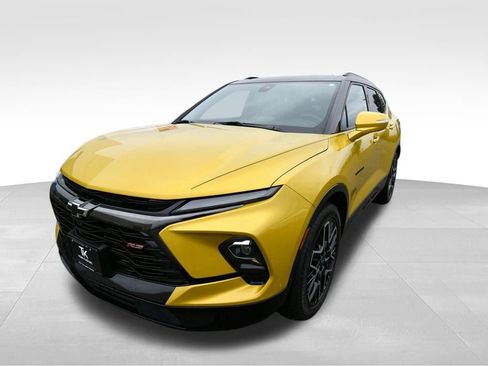 Used 2024 Chevrolet Blazer RS w/ Driver Confidence II Package AWD/4WD image 2