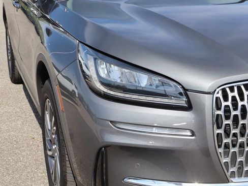 Used 2023 Lincoln Corsair AWD w/ Equipment Group 101A image 5