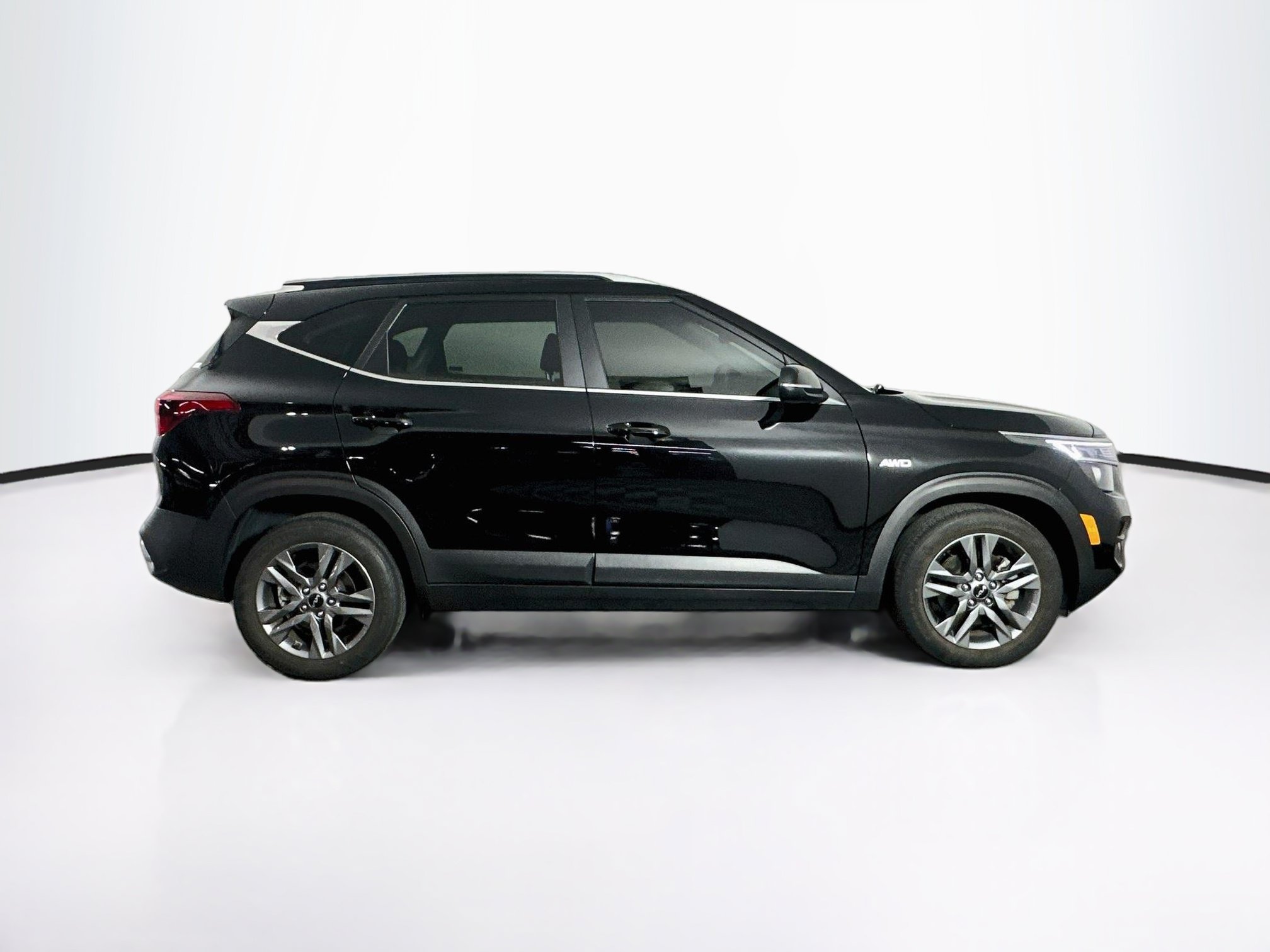 Used 2023 Kia Seltos S w/ Navigation Package AWD/4WD image 10