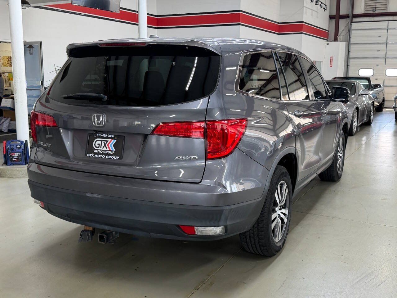 Used 2017 Honda Pilot EX-L image 2