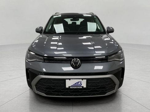 Used 2025 Volkswagen Taos SE AWD/4WD image 10