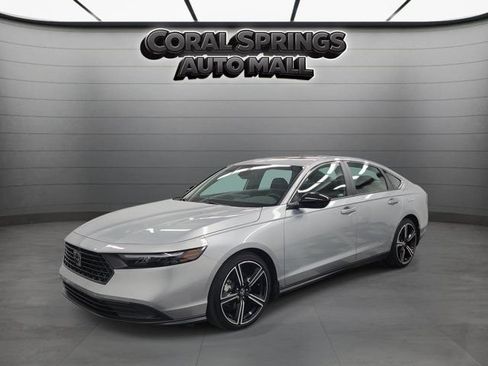 Certified 2025 Honda Accord Sport image 3