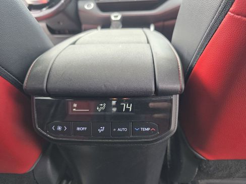 Used 2021 Toyota Highlander XSE AWD/4WD image 19