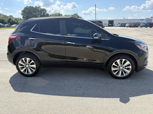 Used 2019 Buick Encore Preferred FWD image 2