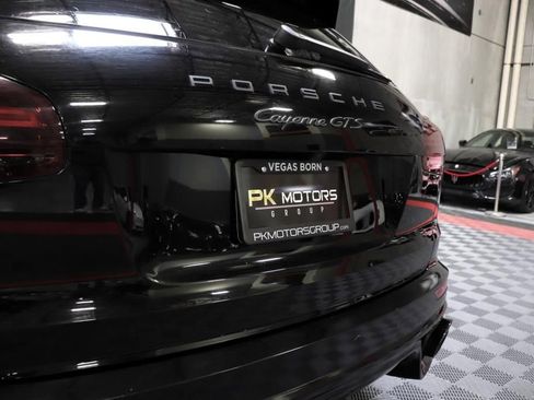 Used 2017 Porsche Cayenne GTS image 6