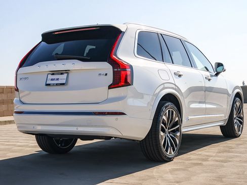 New 2026 Volvo XC90 B6 Ultra image 5