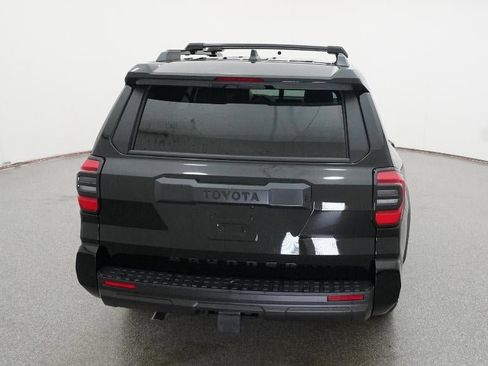 New 2025 Toyota 4Runner SR5 image 30