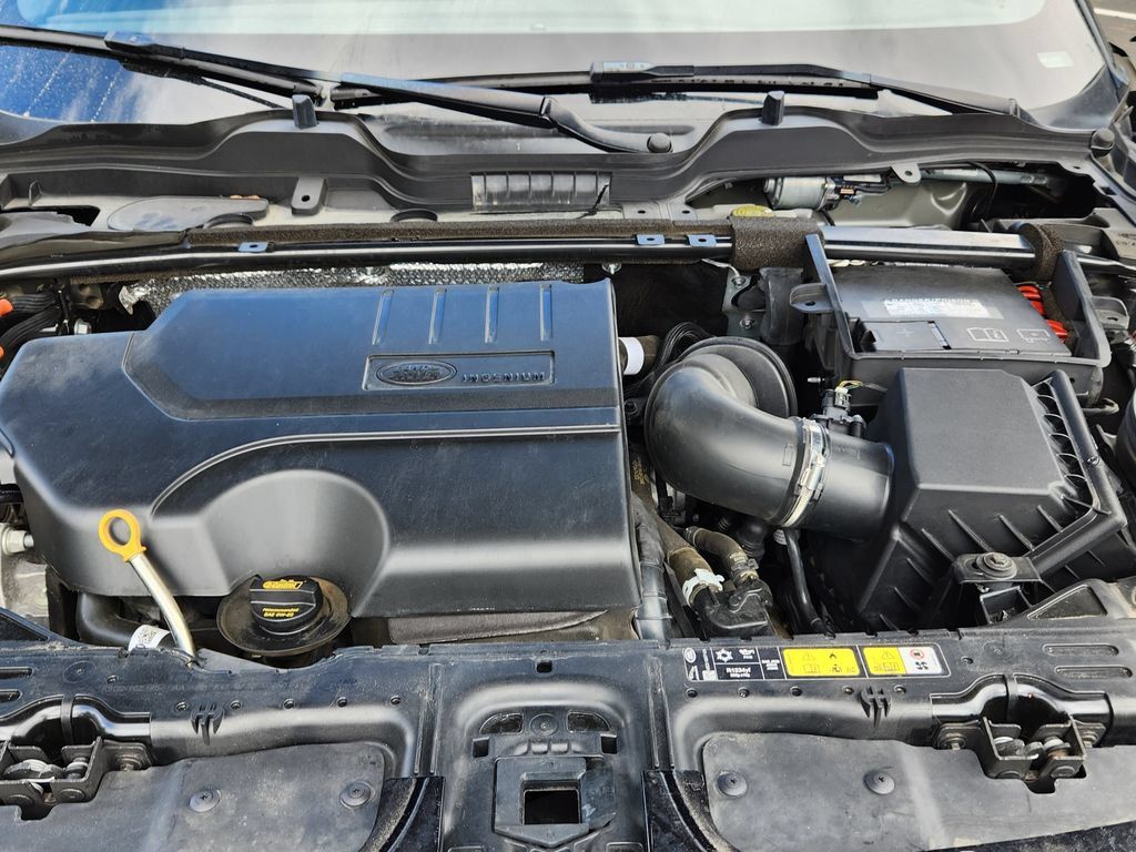 Used 2023 Land Rover Range Rover Evoque S AWD/4WD image 17