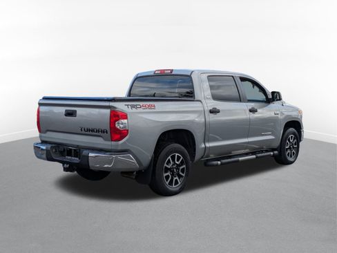 Used 2017 Toyota Tundra SR5 image 3