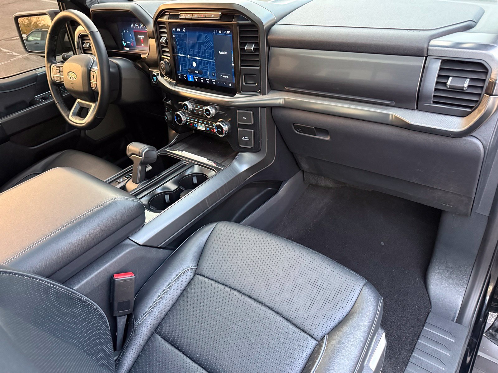 Used 2024 Ford F150 Lariat AWD/4WD image 18