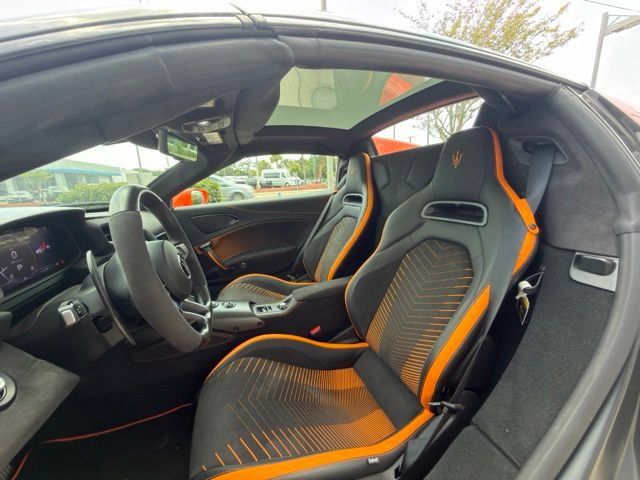 Used 2023 Maserati MC20 Spyder RWD image 6