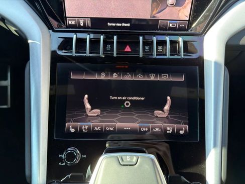 Used 2020 Lamborghini Urus image 17