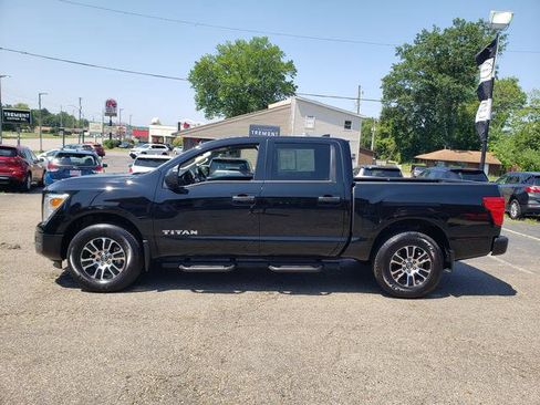 Certified 2024 Nissan Titan SV w/ SV Convenience Package image 3