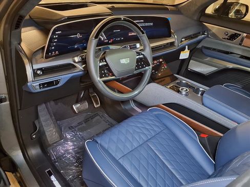 New 2026 Cadillac Vistiq Premium Luxury image 15