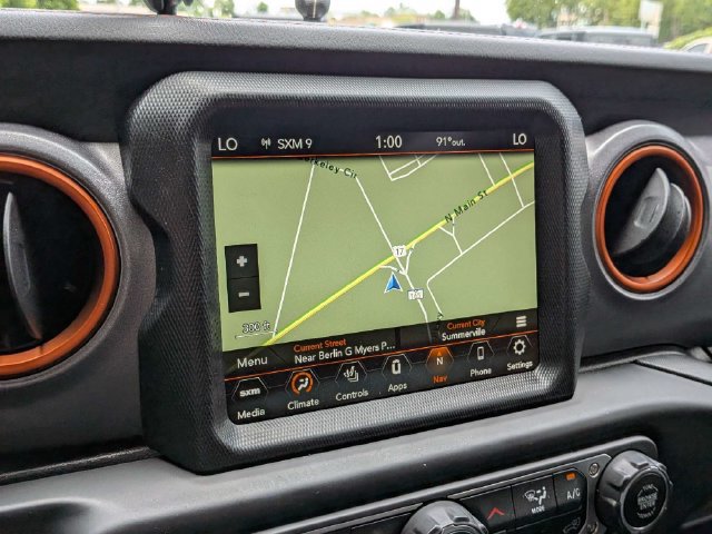 Used 2022 Jeep Gladiator Mojave w/ Cold Weather Group AWD/4WD image 25
