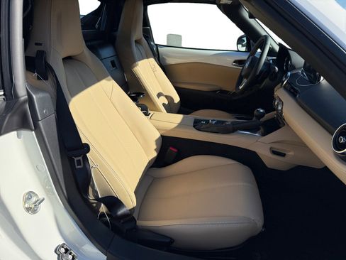 New 2026 MAZDA MX-5 Miata RF Grand Touring w/ Weather Package image 17