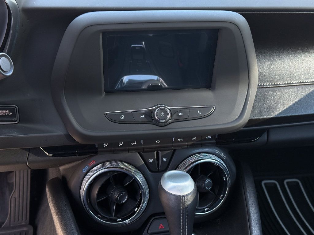 Used 2018 Chevrolet Camaro LT RWD image 8