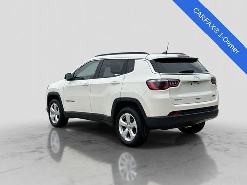 Used 2019 Jeep Compass Latitude w/ Cold Weather Group AWD/4WD image 5