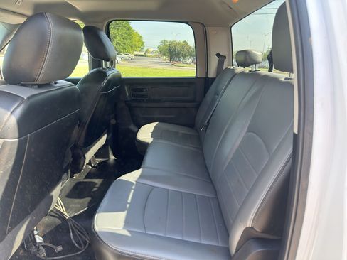Used 2022 RAM 1500 Tradesman w/ Chrome Appearance Group AWD/4WD image 13