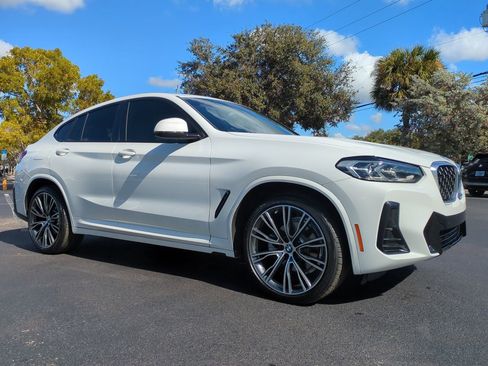Used 2022 BMW X4 xDrive30i w/ M Sport Package 2 image 2