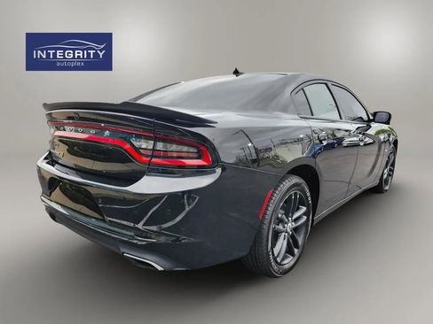 Used 2018 Dodge Charger GT AWD/4WD image 3