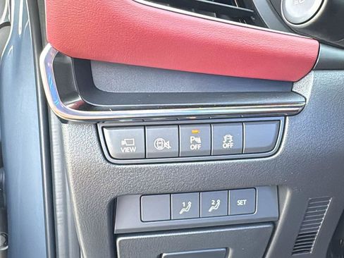 New 2026 MAZDA MAZDA3 Hatchback w/Premium Plus Pkg image 9