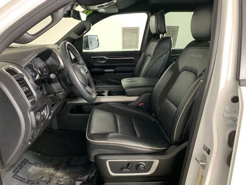 Used 2023 RAM 1500 Laramie AWD/4WD image 18