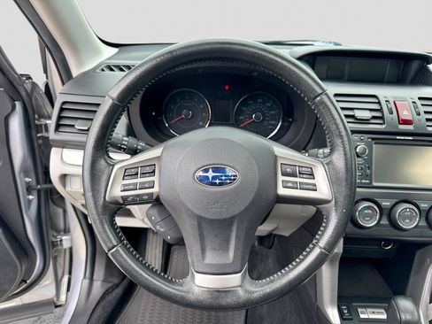Used 2014 Subaru Forester 2.5i Touring AWD/4WD image 24