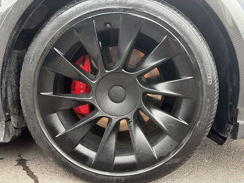 Used 2022 Tesla Model Y Performance AWD/4WD image 10