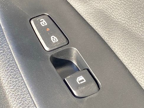 New 2026 Kia Seltos S image 25