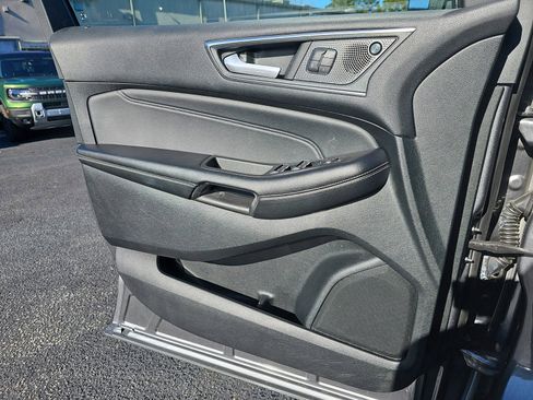 Used 2022 Ford Edge Titanium w/ Equipment Group 301A image 30