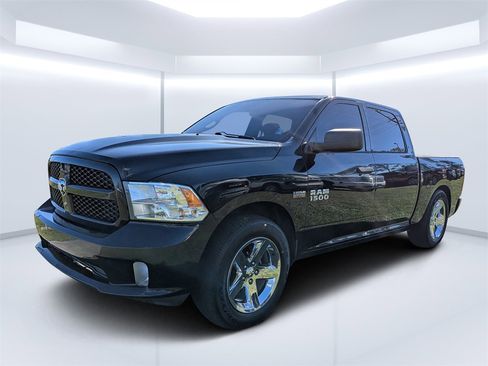 Used 2015 RAM 1500 Express image 7