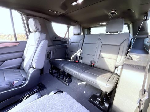New 2026 GMC Yukon XL Denali w/ Denali Reserve Package AWD/4WD image 20