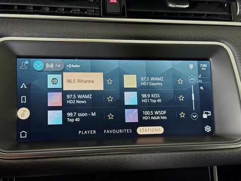 Used 2023 Land Rover Range Rover Evoque S AWD/4WD image 16