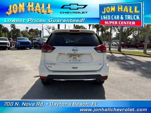 Used 2020 Nissan Rogue SV w/ Sun & Sound Touring Package image 10
