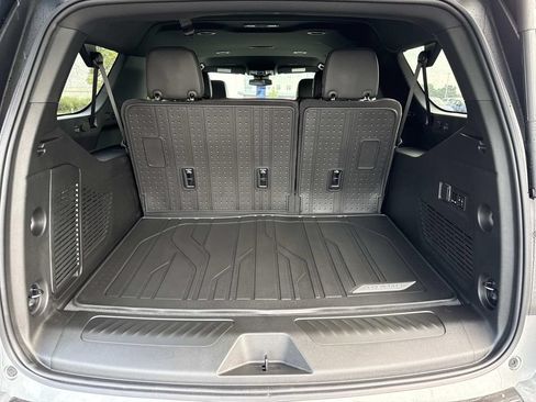 New 2026 Chevrolet Suburban LT w/ Comfort Package AWD/4WD image 11