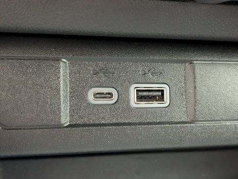 Used 2024 Chevrolet Colorado LT w/ LT Convenience Package image 26