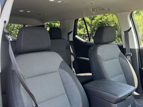 Used 2019 Chevrolet Traverse LT AWD/4WD image 37