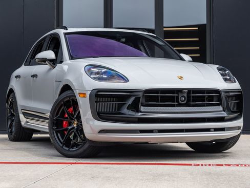 Certified 2024 Porsche Macan GTS AWD/4WD image 6