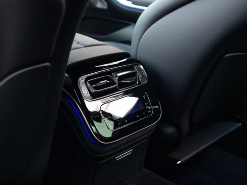 Used 2025 Mercedes-Benz S 63 AMG S image 55