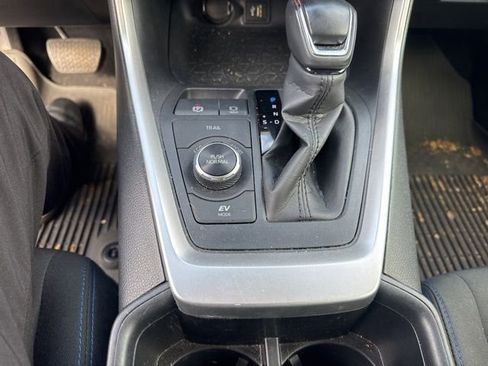 Used 2023 Toyota RAV4 SE w/ Convenience Package AWD/4WD image 15