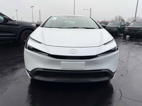 Used 2024 Toyota Prius LE image 20